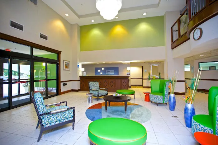 Holiday Inn Express Atlanta NE - I-85 Clairmont by IHG 4