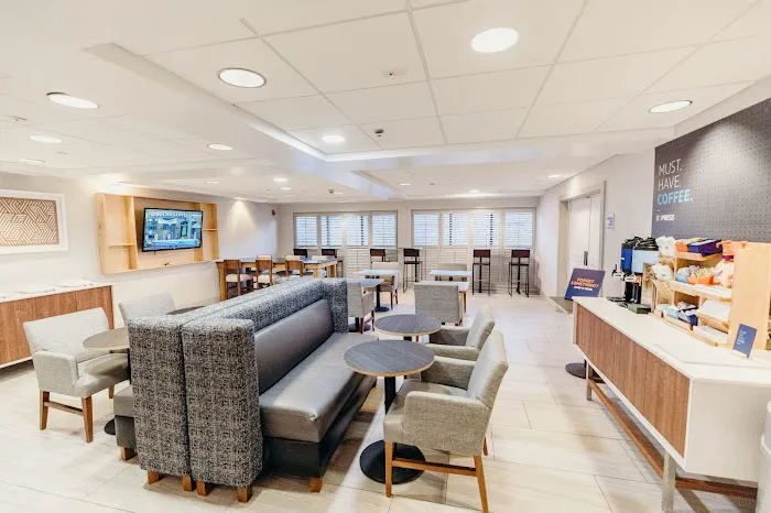 Holiday Inn Express Atlanta NE - I-85 Clairmont by IHG 4