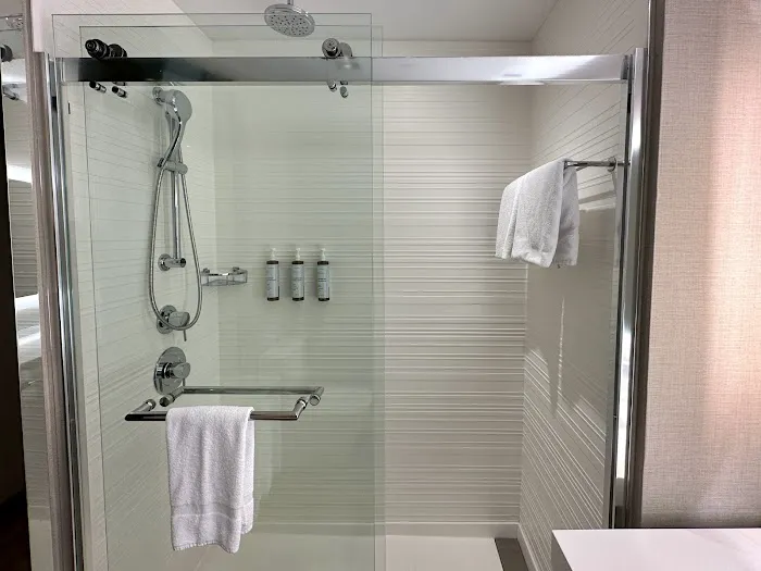 AC Hotel Atlanta Buckhead at Phipps Plaza 5