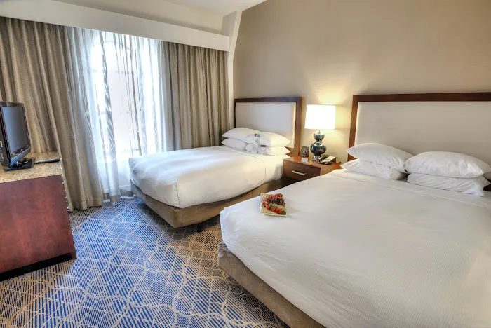 Doubletree Suites by Hilton at The Battery Atlanta 4
