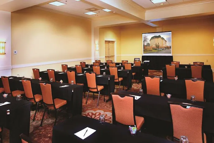 Doubletree Suites by Hilton at The Battery Atlanta 4