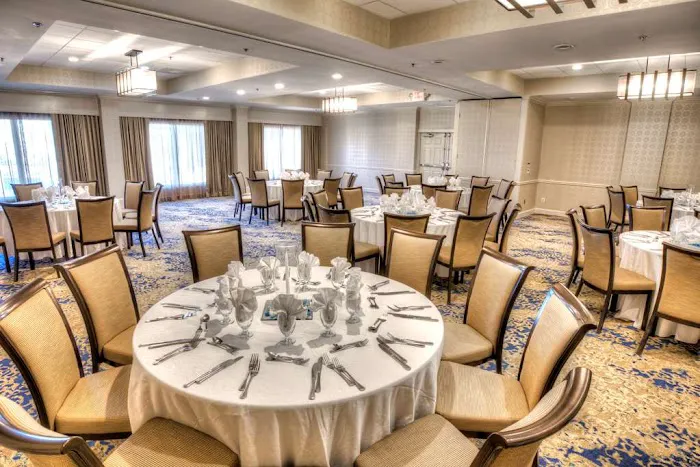 Doubletree Suites by Hilton at The Battery Atlanta 4