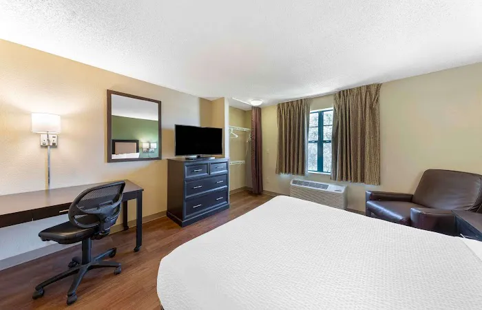 Extended Stay America Select Suites - Atlanta - Cumberland Mall 4