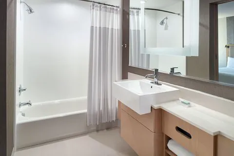 SpringHill Suites Atlanta Northwest 5