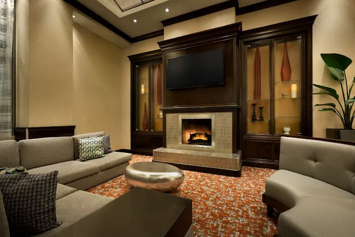 Hilton Garden Inn Atlanta Downtown 5