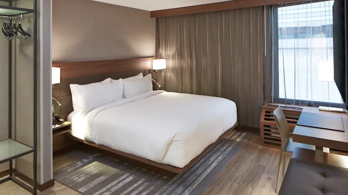 AC Hotel Atlanta Downtown 5