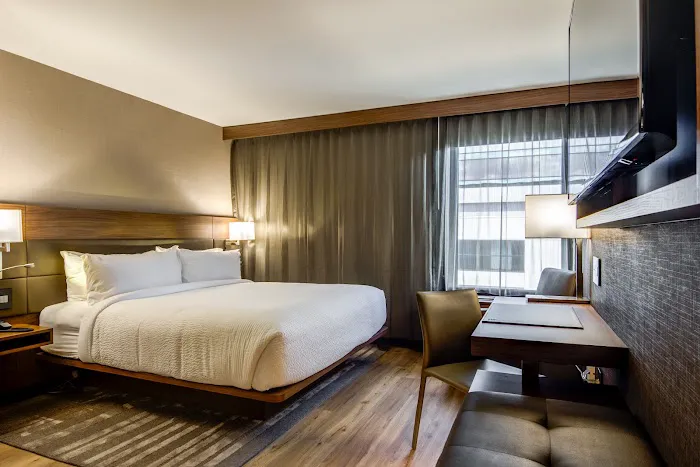 AC Hotel Atlanta Downtown 5