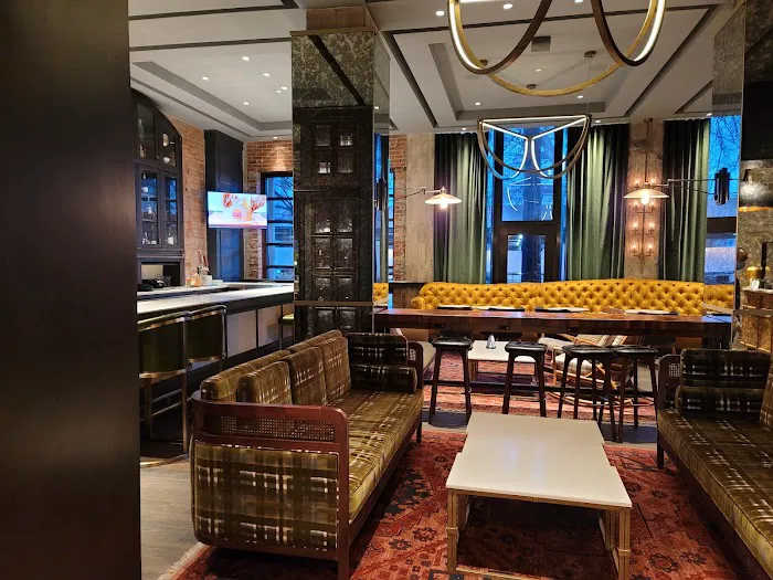 Glenn Hotel, Autograph Collection 5
