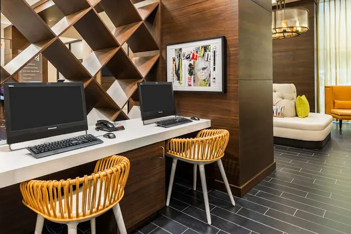 Home2 Suites by Hilton Atlanta Downtown 5