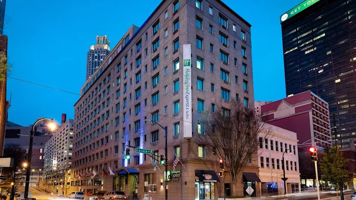 Holiday Inn Express & Suites Atlanta Downtown by IHG 5