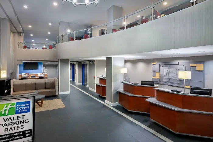 Holiday Inn Express & Suites Atlanta Downtown by IHG 5