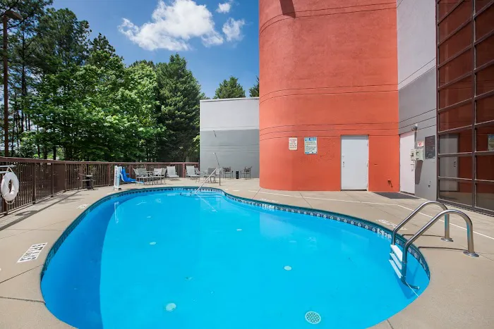 Budgetel Inns & Suites - Atlanta Galleria Stadium 4