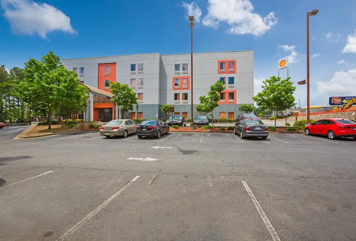 Budgetel Inns & Suites - Atlanta Galleria Stadium 4