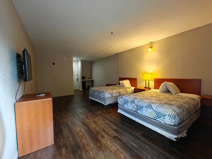 Budgetel Inns & Suites - Atlanta Galleria Stadium 4