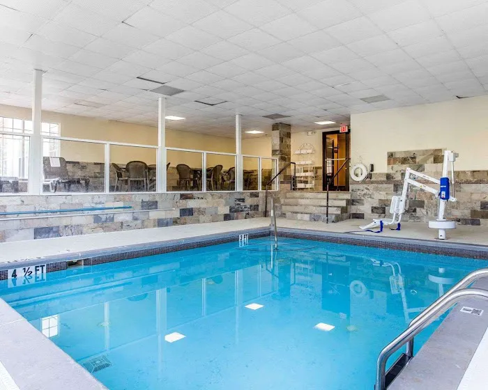 Comfort Inn & Suites Ballpark Area 4
