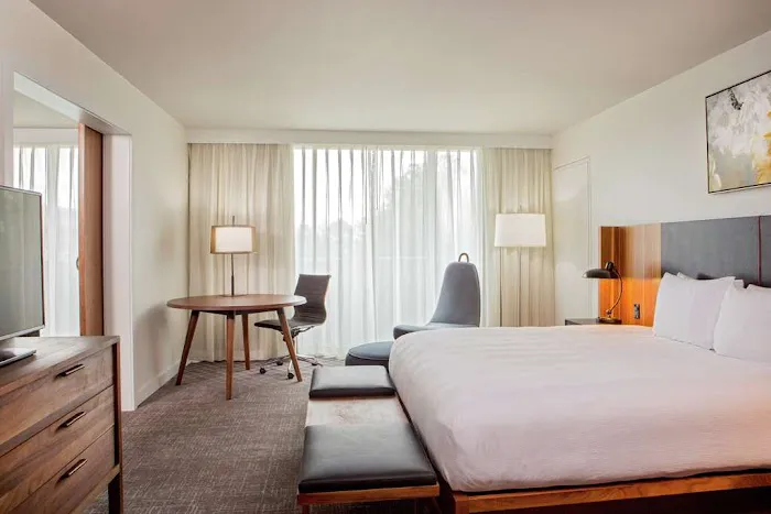DoubleTree by Hilton Atlanta Windy Hill Ballpark 5