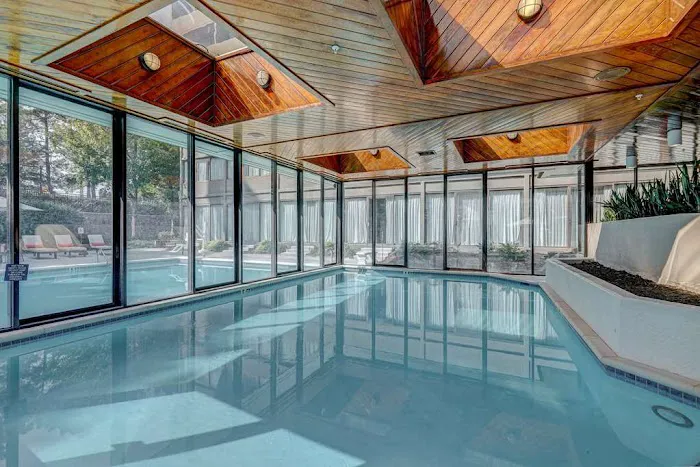 DoubleTree by Hilton Atlanta Windy Hill Ballpark 5