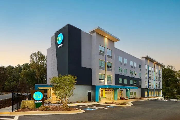 Tru by Hilton Atlanta Northlake Parkway 5
