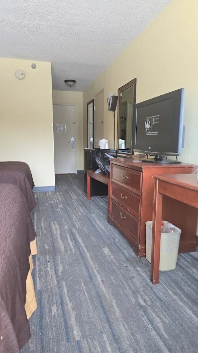 Budgetel Inn & Suites Atlanta 4
