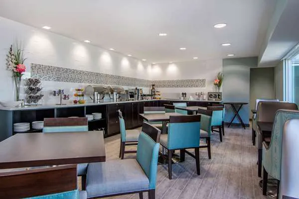 Clarion Inn & Suites Atlanta Downtown 5