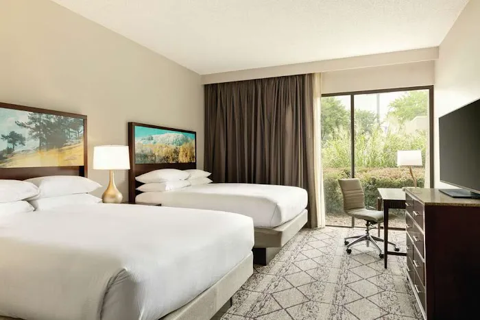 DoubleTree by Hilton Hotel Atlanta - Northlake 5
