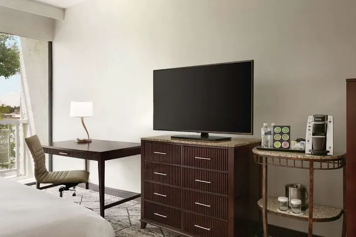 DoubleTree by Hilton Hotel Atlanta - Northlake 5