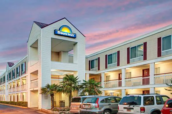 Days Inn by Wyndham Marietta-Atlanta-Delk Road 4