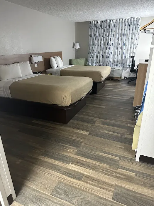 Days Inn by Wyndham Marietta-Atlanta-Delk Road 4