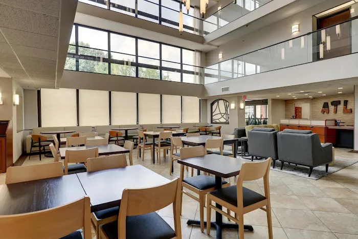 Drury Inn & Suites Atlanta Marietta 4