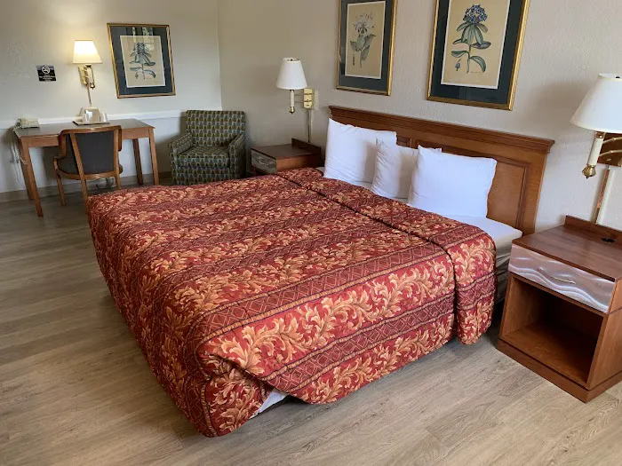 Horizon Inn and Suites Norcross 5