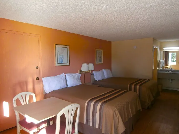 Americas Best Value Inn Tucker 4