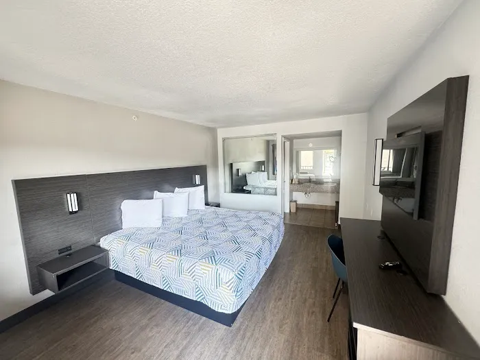 Masters Inn Tucker 4