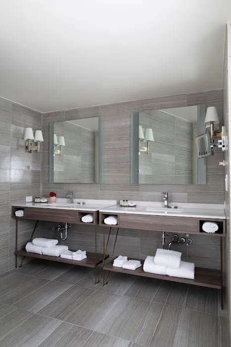 Crowne Plaza Atlanta Perimeter at Ravinia, an IHG Hotel 5