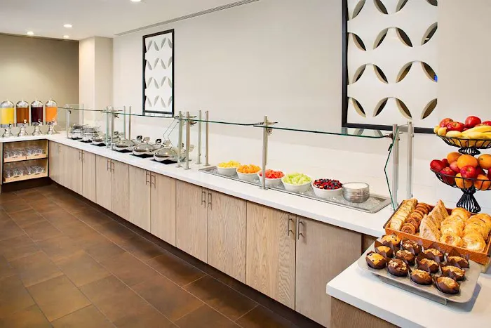 Hilton Atlanta Perimeter Suites 5