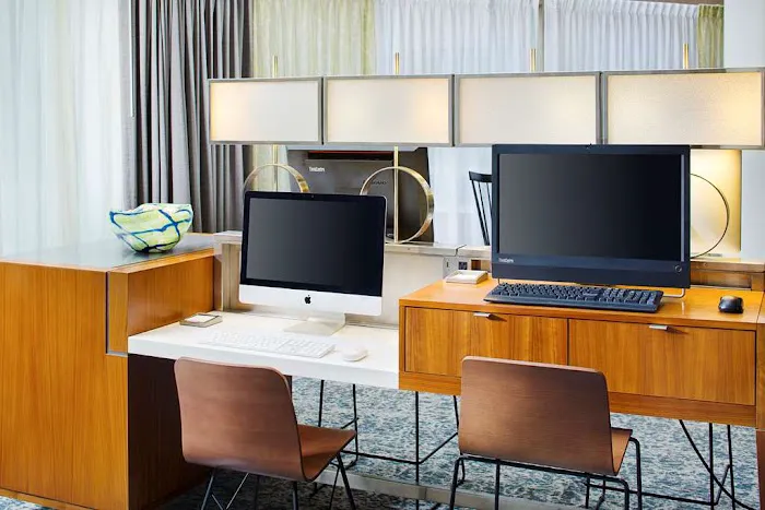 Hilton Atlanta Perimeter Suites 5