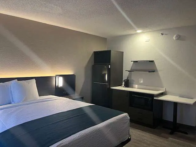 Studio 6 Suites Norcross, GA 5