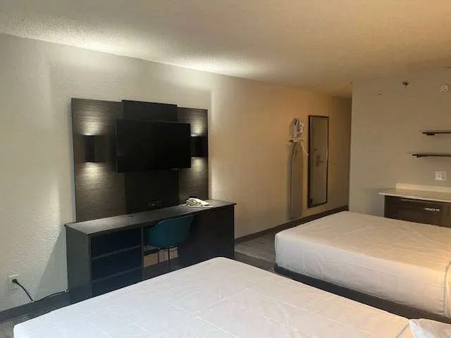 Studio 6 Suites Norcross, GA 5