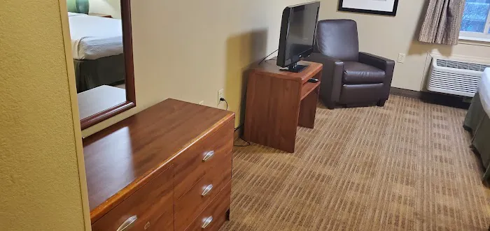 Spring Swallow Lodge, Extended Stay Hotel - Atlanta - Peachtree Corners 4
