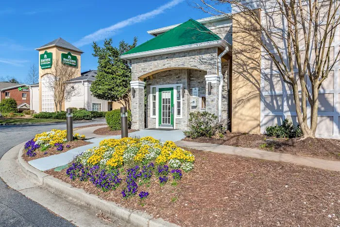 HomeTowne Studios Atlanta NE - Peachtree Corners 4