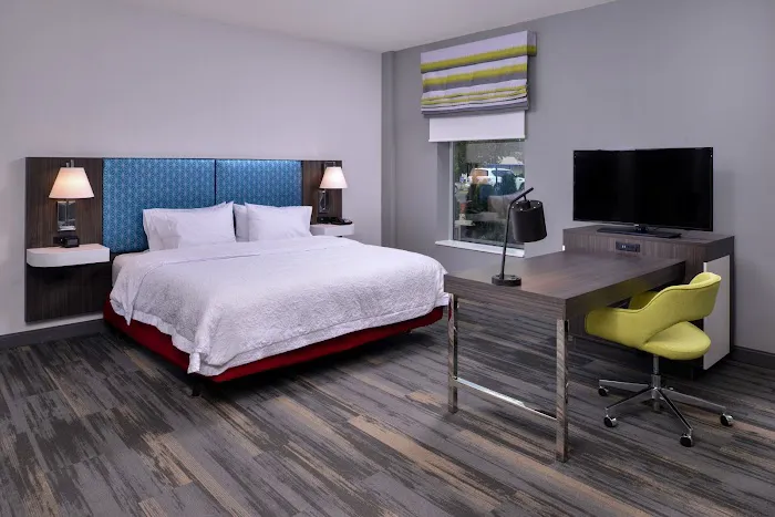 Hampton Inn and Suites Atlanta/Marietta 4