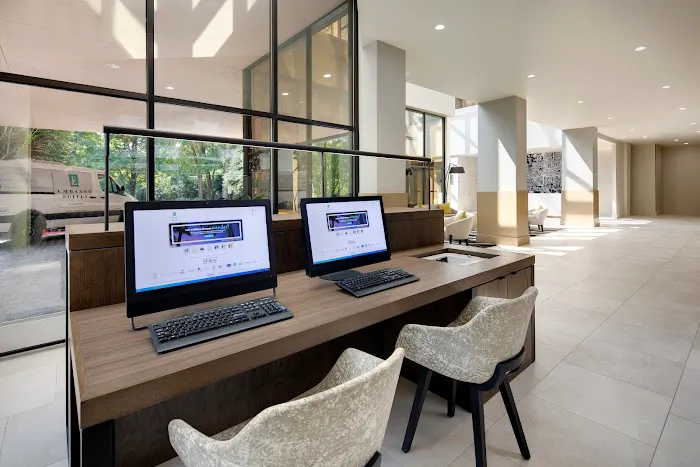 Embassy Suites by Hilton Atlanta Perimeter Center 5