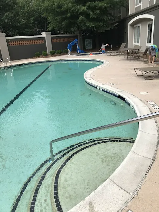 La Quinta Inn & Suites by Wyndham Atlanta Perimeter Medical 5