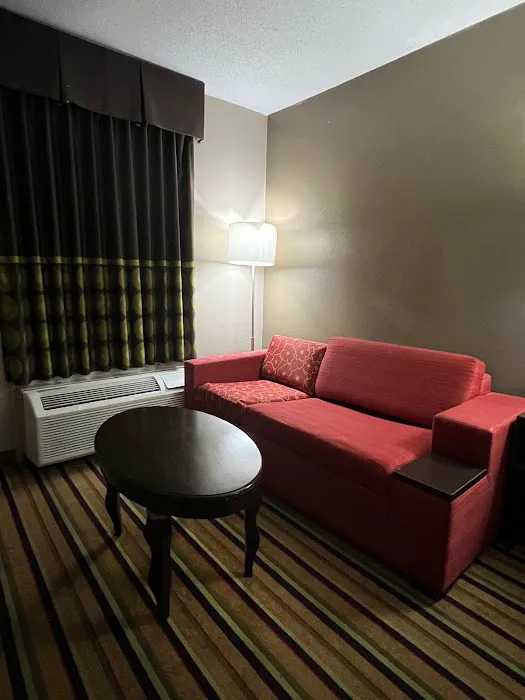 Super 8 by Wyndham Norcross/I-85 Atlanta 5