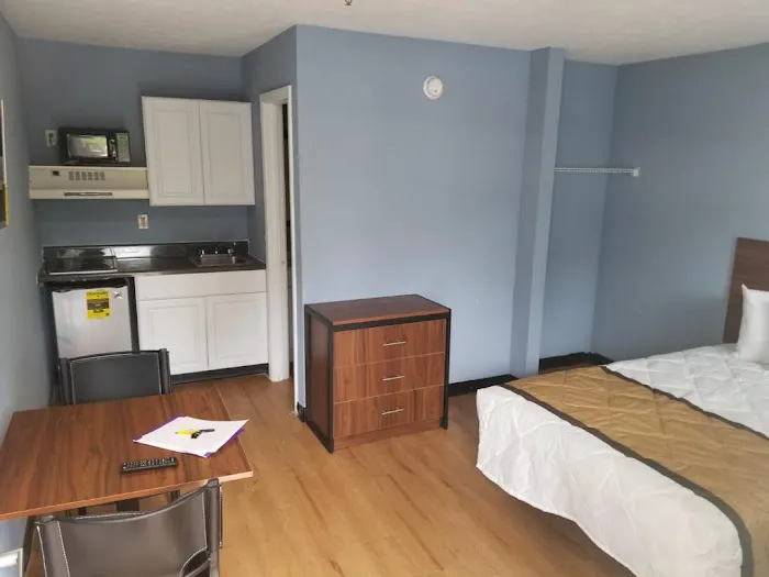 Budgetel Inn & Suites - Stone Mountain, GA 4