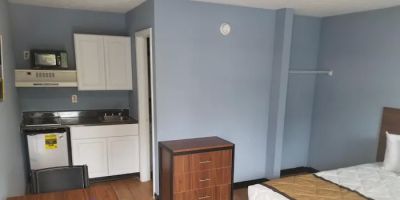 Budgetel Inn & Suites - Stone Mountain, GA