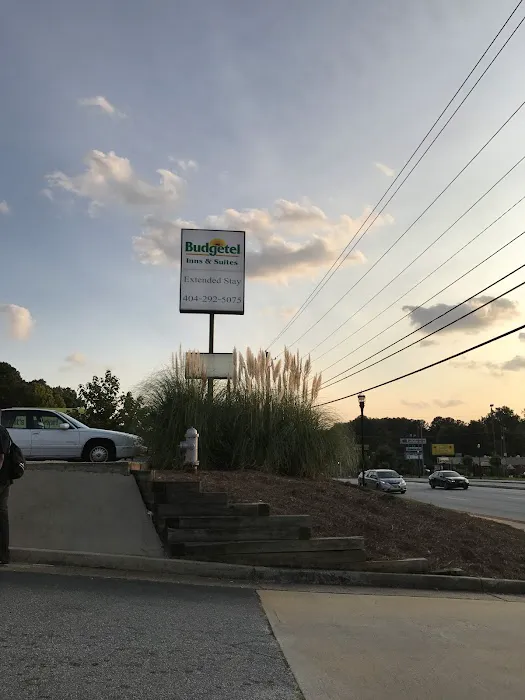 Budgetel Inn & Suites - Stone Mountain, GA 4