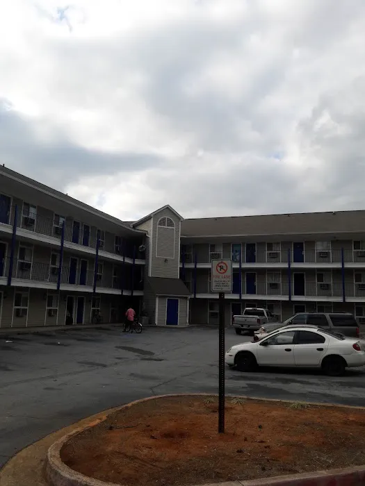 Metro Extended Stay Hotel 4