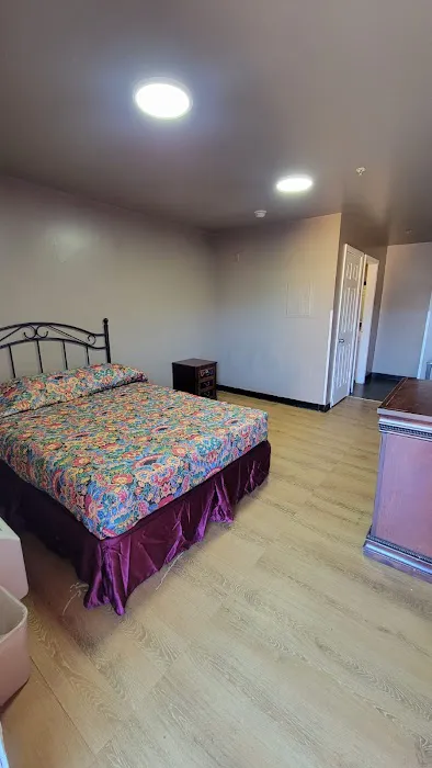 Live In Lodge - Stone Mountain, GA 4