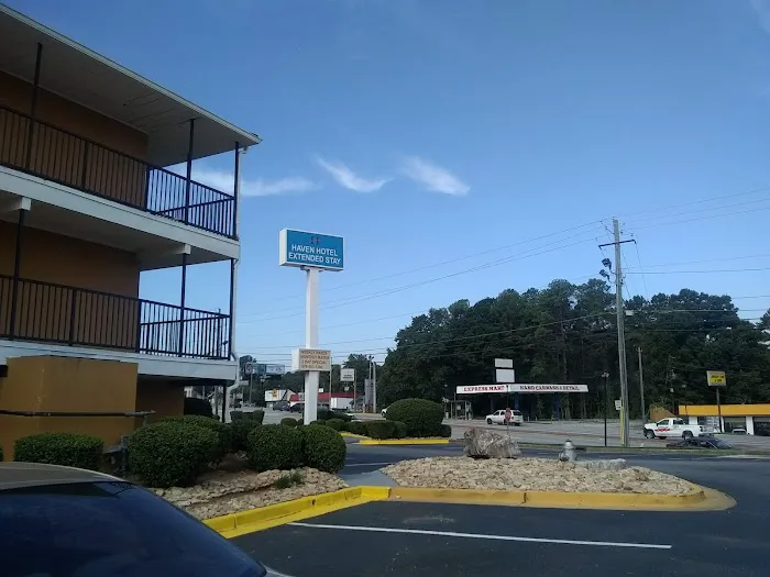 Live In Lodge - Stone Mountain, GA 4