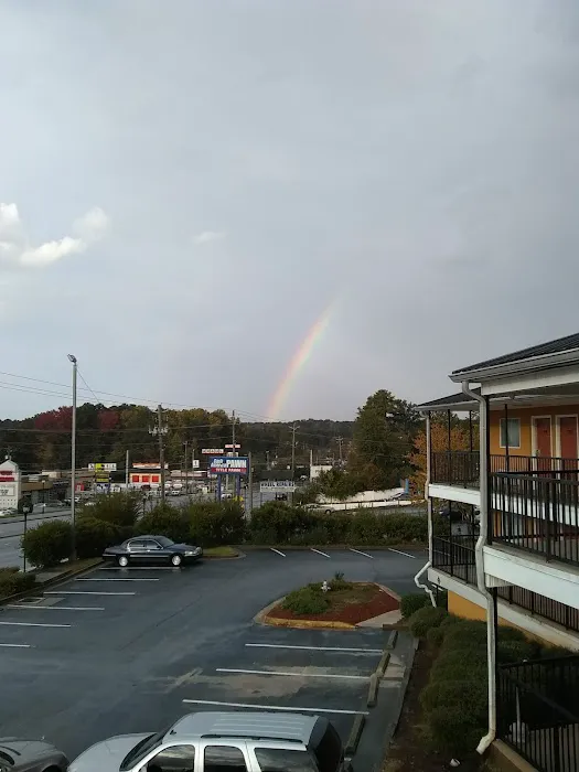 Live In Lodge - Stone Mountain, GA 4
